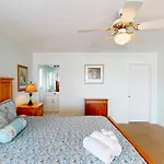 Ocean Boulevard 802