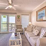 Isle Of Palms Beachfront Condo With Balcony And Pool!