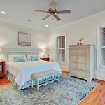 1 Palm Court