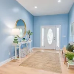 5 Edgewater Aly