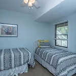 806 Carolina Boulevard