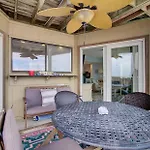 204 B Port O Call By Avantstay Beachfront Condo