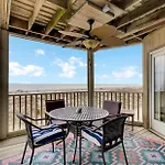 204 B Port O Call By Avantstay Beachfront Condo