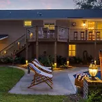 Palmetto By Avantstay Gorgeous Character Home W Pool Sun Room Pool Table