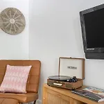 Cast Away By Avantstay Stunning Modern Home Near Beach W Two Kitchens