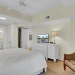 303A Shipwatch By Avantstay Ocean View Shared Pool Boardwalk To Beach