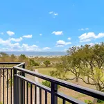 303A Shipwatch By Avantstay Ocean View Shared Pool Boardwalk To Beach