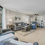 Hi Tide By Avantstay Oceanfront View Shared Pool