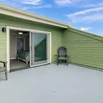 A Finer View By Avantstay Ocean Views Beachfront Living Shared Pool