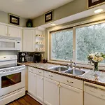 8C Seagrove Villa
