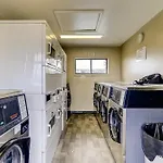 304A Sea Cabin