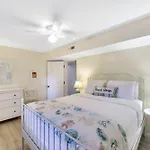 4005 Cameron Blvd
