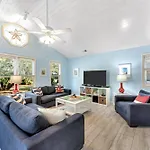 4005 Cameron Blvd
