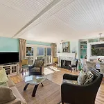 4B Seagrove Villa