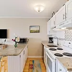 206A Sea Cabin