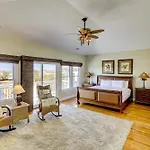 22 Ocean Point