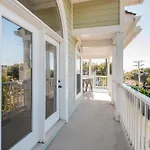 8 30Th Avenue