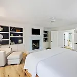 31 Beachwood West