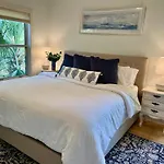 Stunning 6 Bed, 6 Bath Beach View Home With Pool & Jacuzzi, 2 Min Walk To Ocean