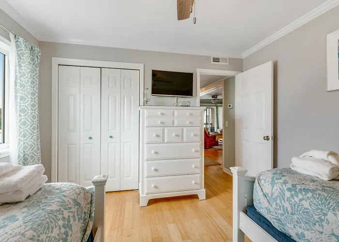 Oceanside 212-C