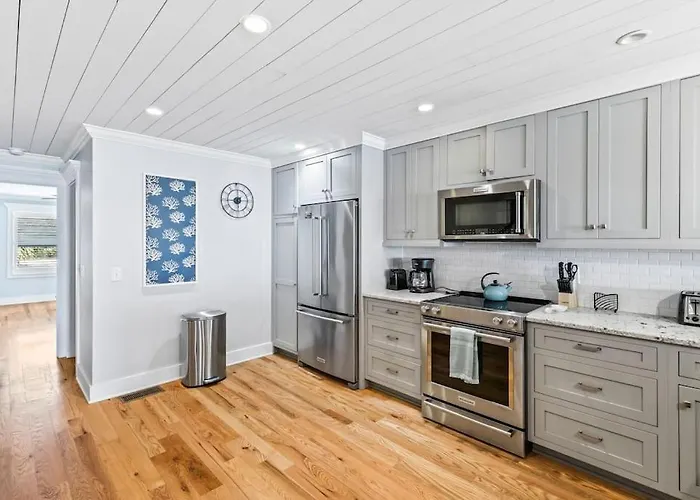 Beach Club Villa 31 - Luxurious Oceanfront - Beach Walkout