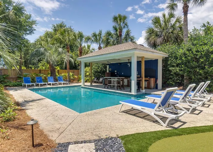 Private Pool Putting Green Steps To Isle Of Palms Beach Paradise On Palm