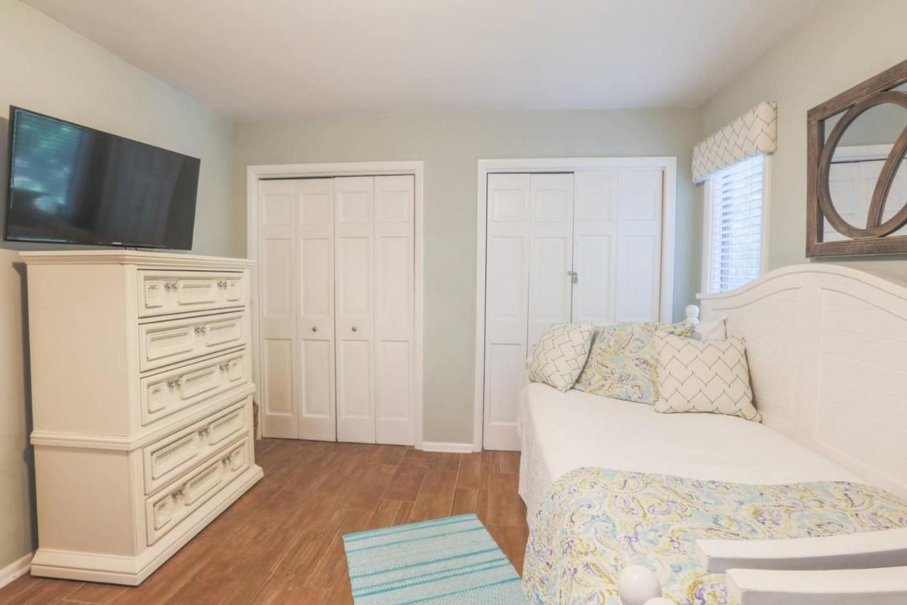 Holiday home Whale Of A Time Isle of Palms