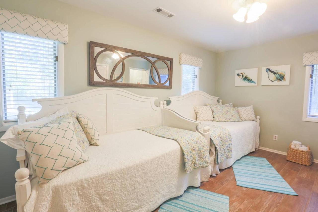Whale Of A Time Holiday home Isle of Palms