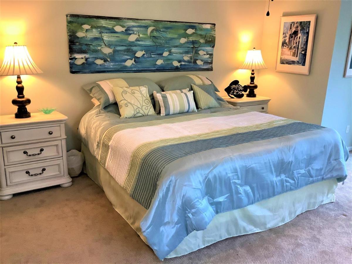Elegant 3 Bedroom 3 Ba Wild Dunes Gated With 2 Golf Courses, And Pool Isle of Palms