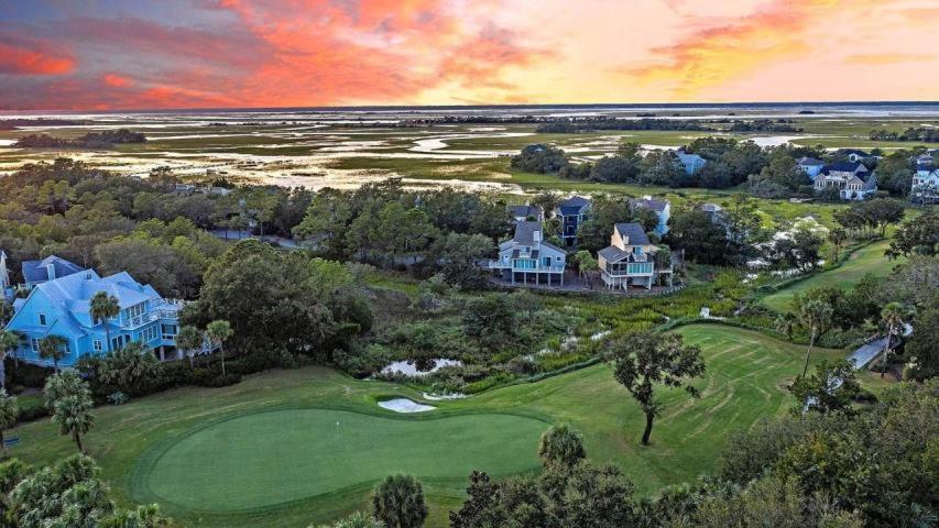 Villa Elegant 3 Bedroom 3 Ba Wild Dunes Gated With 2 Golf Courses, And Pool Isle of Palms