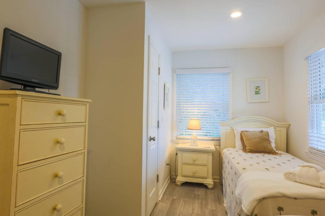 Holiday home Carolina Breezes East *