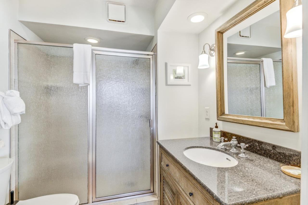 Villa Tidewater H-104 *