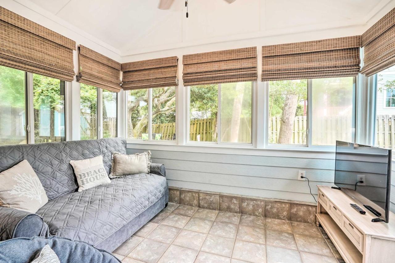 Holiday home Beachy 1 Block To Coast! *