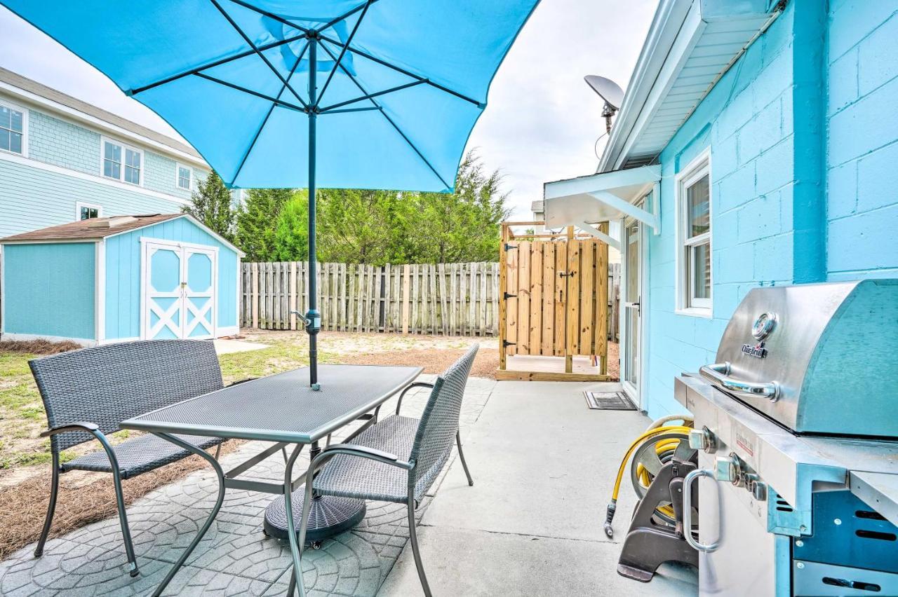 Beachy 1 Block To Coast! Holiday home *