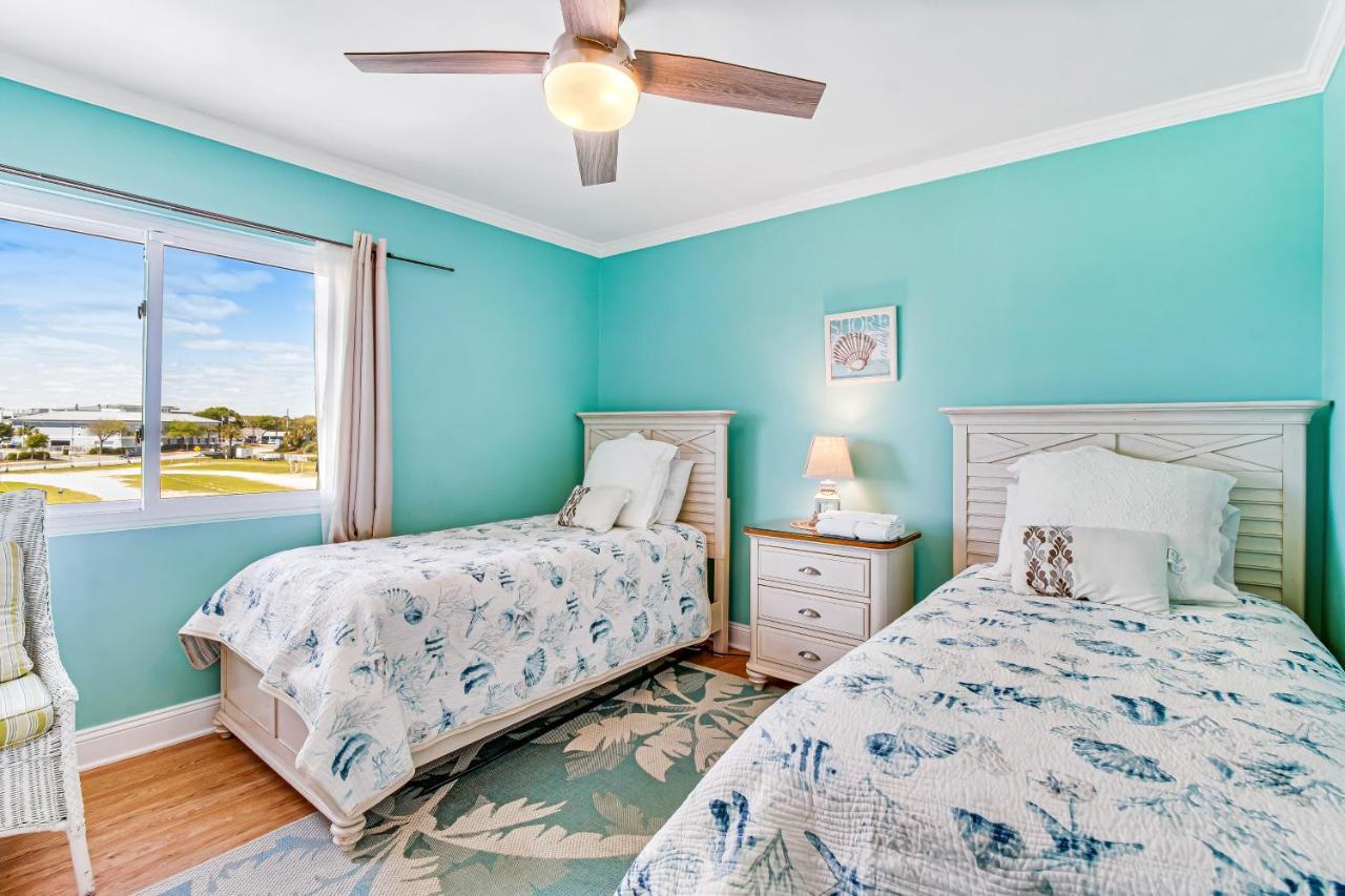 Oceanside 306-b Villa Isle of Palms