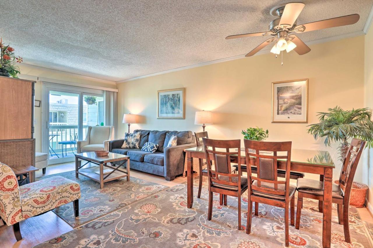 With Pool Access Walk To Beach!