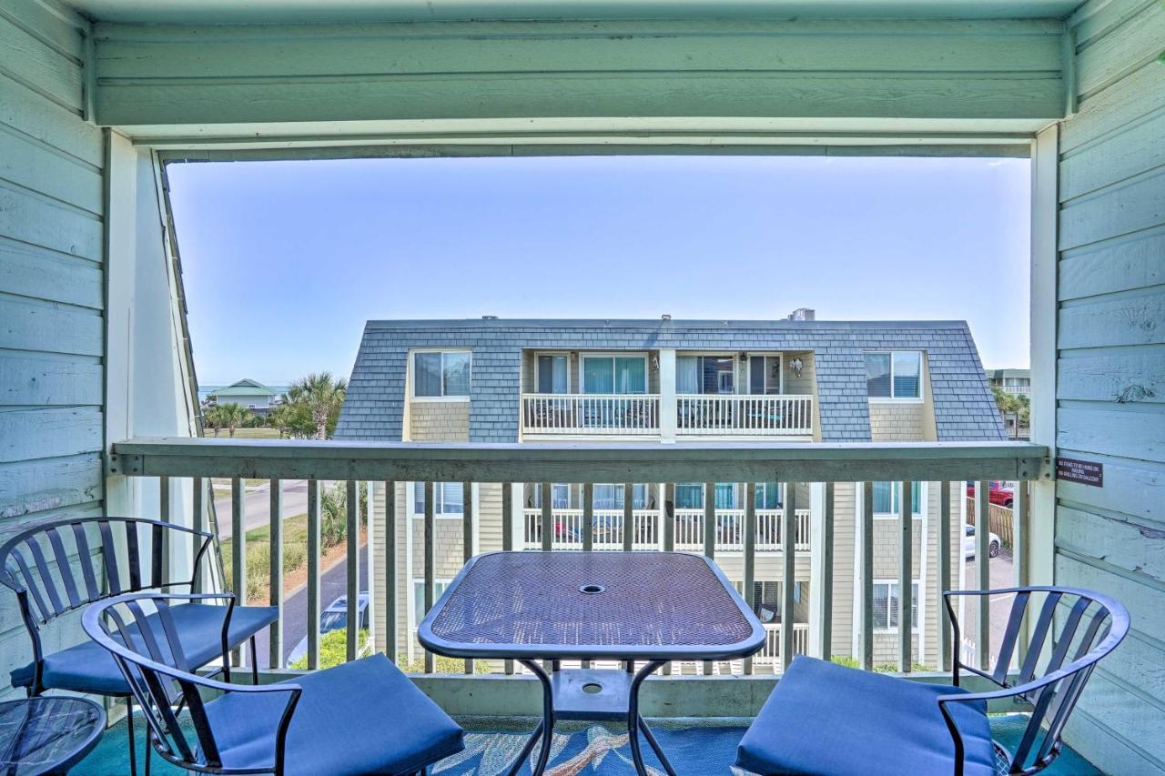 With Pool Access Walk To Beach! Apartment *