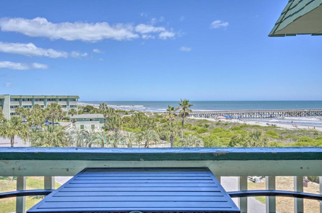Beachfront With Balcony And Pool! *