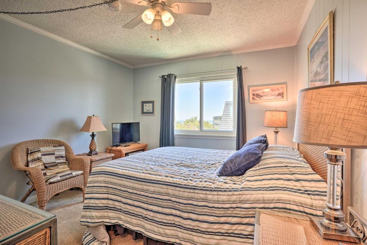 With Pool Access Walk To Beach! Apartment *