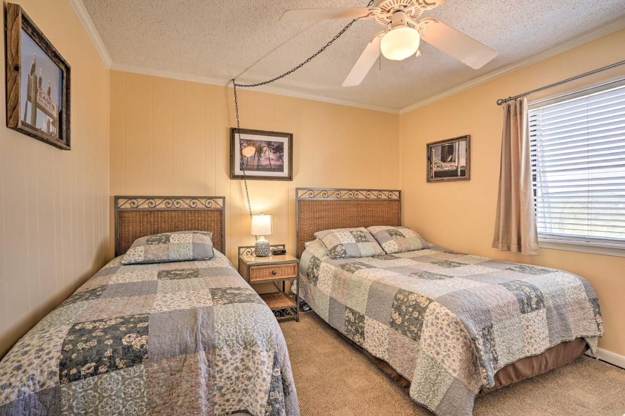 With Pool Access Walk To Beach! *