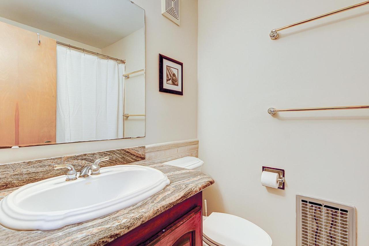 1b Seagrove Apartment *