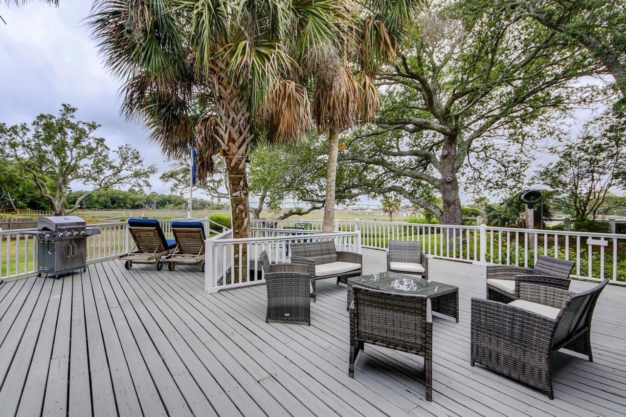 Under The Oaks - Island Living At Its * Isle of Palms