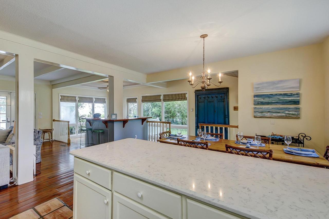 Under The Oaks - Island Living At Its Isle of Palms