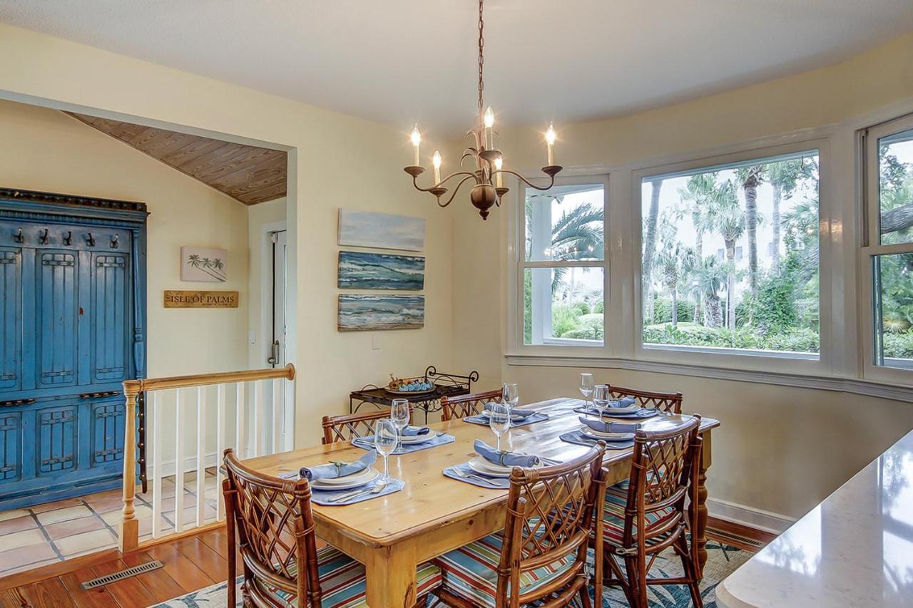 Under The Oaks - Island Living At Its Isle of Palms