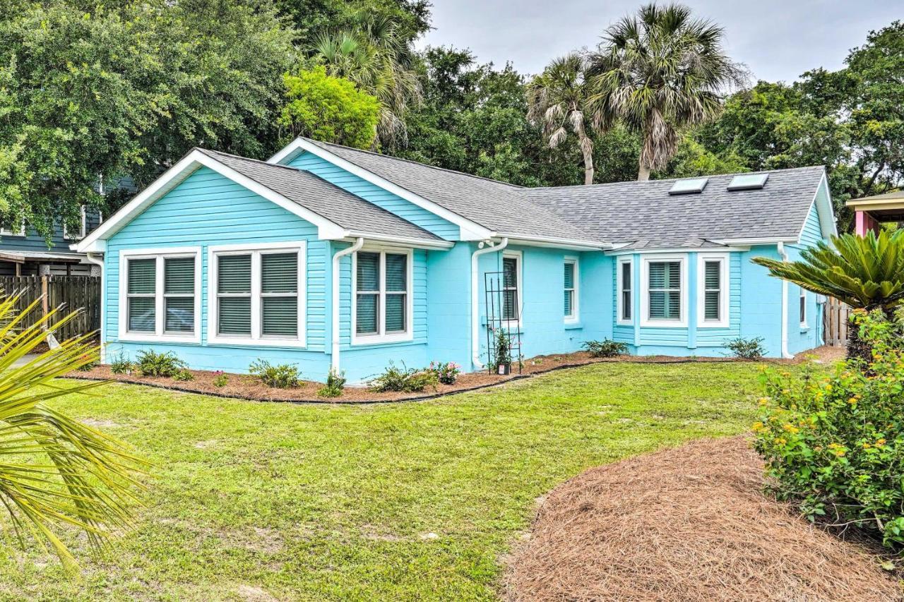 Holiday home Beachy 1 Block To Coast! *