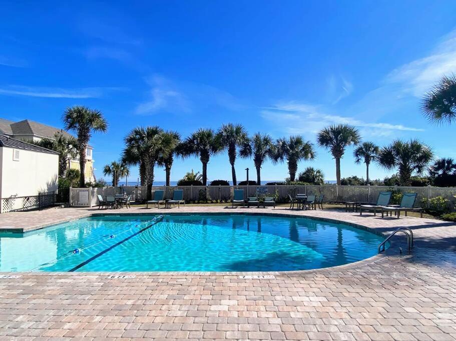 Summer House 109 - And Pool Walkout - 30 Seconds To Apartment