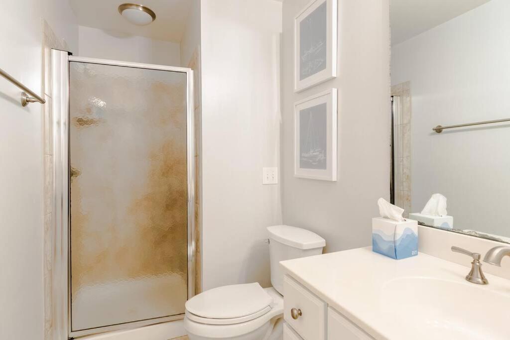 Apartment Seascape 315 - Oceanfront Overlooking Pool Isle of Palms
