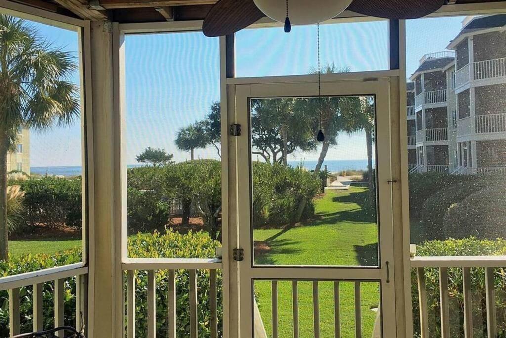 Port O' Call D101 - & Pool Lovers Dream! 1st Floor!