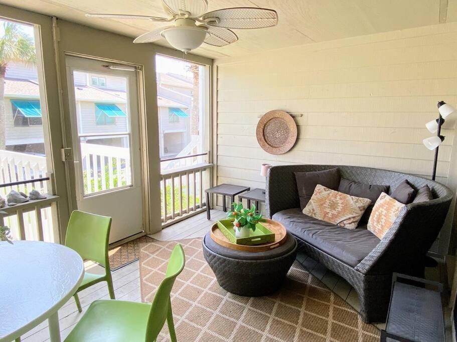 Club 27 - Oceanview Walkout By And Pool * Isle of Palms