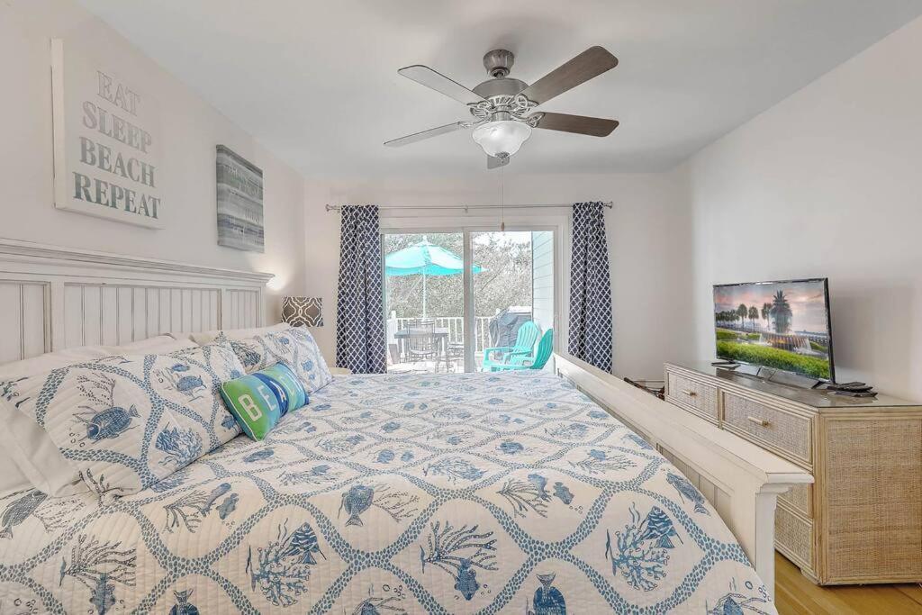 Holiday home Pelican Bay 13 - Cozy Beachside Retreat! - Access! Isle of Palms